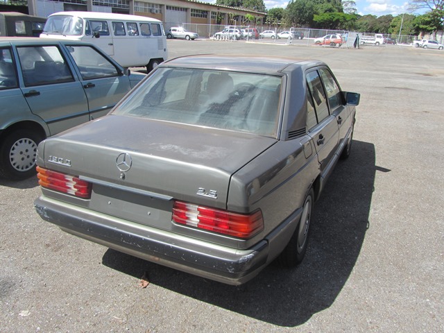 (VENDIDO) Leilão W201 MB 220D 1992/92 2015070614341108_75